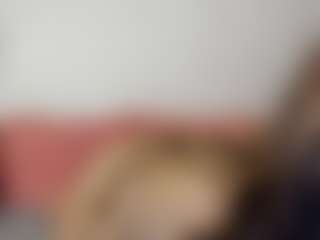 Datsi-Benson MILF webcam performer live streaming