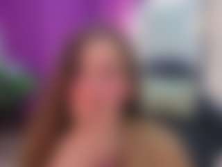 Live cam show with Datsi-Benson - Camel Toe on Milfs Live