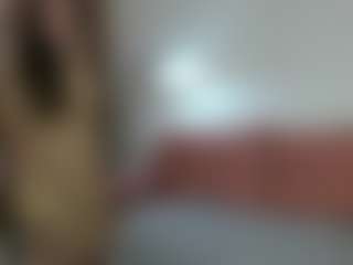 Live cam show with Datsi-Benson - Blue Eyes on Fit Hotties