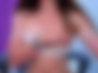 Live cam show with Datsi-Benson - Foot Fetish Brown Hair on liverealitysex.com
