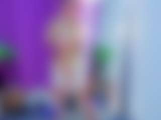 Live cam show with Datsi-Benson - Teasing on mypornchat.com