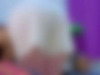Live cam show with Datsi-Benson - Teasing on camtv