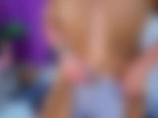 Datsi-Benson's Live Sex Cam Show