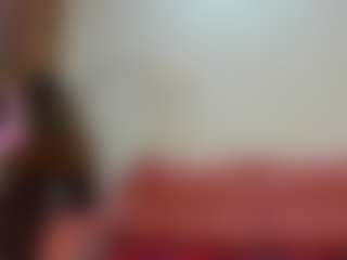 Live cam show with Datsi-Benson - Submissive on Uber Horny