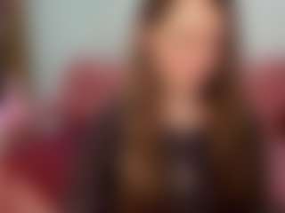 Live cam show with Datsi-Benson - Upskirt on liverealitysex.com