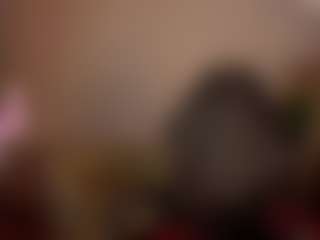 Live cam show with Datsi-Benson - Spank Brown Hair on Camsoda Late Night