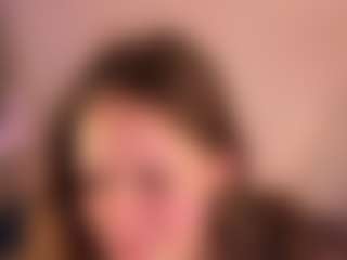 Live cam show with Datsi-Benson - Mature Young Adult on sexylive.show