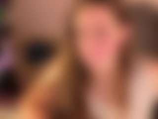 Live cam show with Datsi-Benson - Moaning on Camsoda