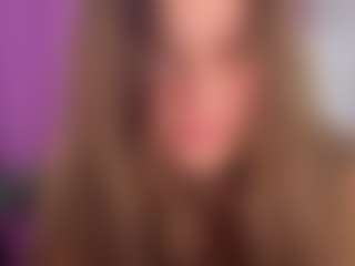 Live cam show with Datsi-Benson - Upskirt on TeamSkeetLive