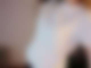Live cam show with Datsi-Benson - Teasing on Milfs Live