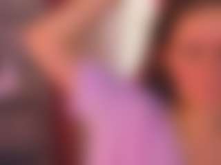 Live cam show with Datsi-Benson - Mature on Camsoda