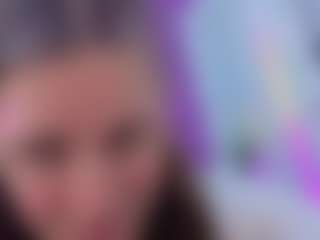 Live cam show with Datsi-Benson - Moaning on SinfulBabes