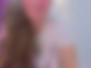 Live cam show with Datsi-Benson - Upskirt on AdultVida.com
