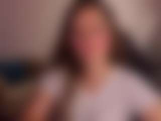 Live cam show with Datsi-Benson - Camel Toe on Camming Site