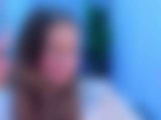 Live cam show with Datsi-Benson - Nipple Play on googirlz