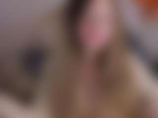 Live cam show with Datsi-Benson - Normal on Camsoda