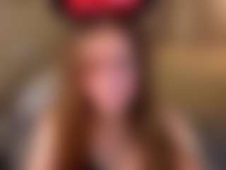 Datsi-Benson's Live Sex Cam Show