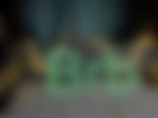 Live cam show with Datsi-Benson - Ass Clapping on xfollow cams