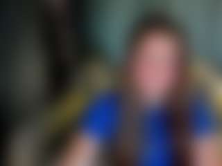 Live cam show with Datsi-Benson - Green Eyes on alttransgirls