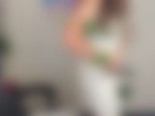 Live cam show with Datsi-Benson - Goth on Fit Hotties
