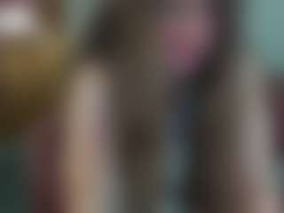 Live cam show with Datsi-Benson - Mature on CamClone