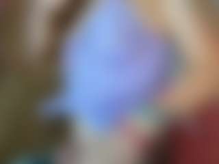 Live cam show with Datsi-Benson - Green Eyes on Strip Flash - Live Sex Shows