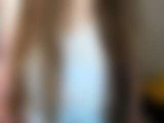 Live cam show with Datsi-Benson - Teasing on live.xheat.ai