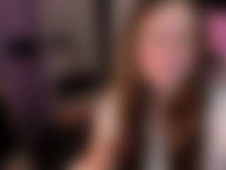 Live cam show with Datsi-Benson - Solo on Camsoda