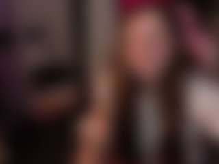 Live cam show with Datsi-Benson - Mature on WildCum
