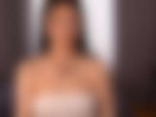 Live cam show with EmileeSarisky - Big Tits on Mixed Magazine Live