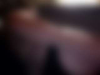 Iccybushhogger83's Live Sex Cam Show