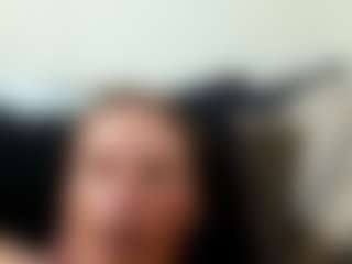Iccybushhogger83's Live Sex Cam Show