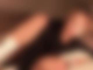 Live cam show with Polly - Blue Eyes on Free Soda