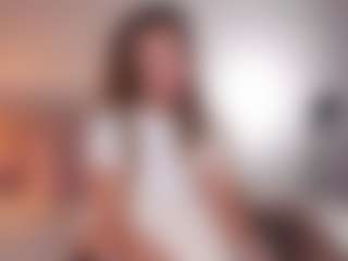 Live cam show with Polly - Blonde Hair on TeamSkeetLive