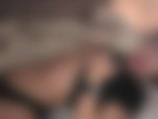 Live cam show with Polly - Blue Eyes on Camsoda