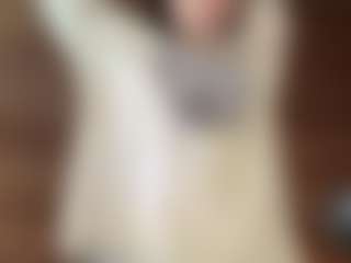 Live cam show with MerylAlsheimer - Spank Brown Hair on Taboo Cams XXX