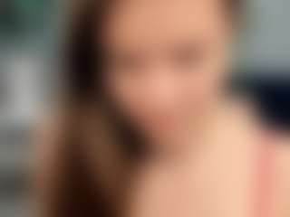 Live cam show with Mili-Lorans - Moaning on Chatstar