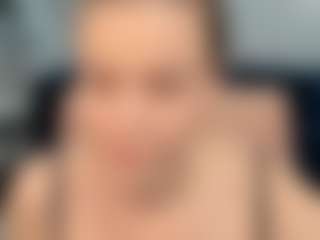 Live cam show with Mili-Lorans - Teasing on Camsoda