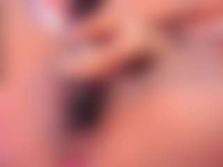 Live cam show with RacheellGrayX - Drinking on xDating