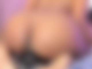 Live cam show with RacheellGrayX - Ebony Squirt on https://playwithruby.com