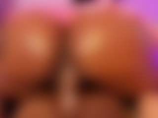 Live cam show with RacheellGrayX - Ebony Shaved Pussy on Camsoda | colombia