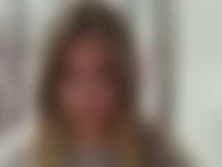 Live cam show with UlrikeLagrange - Athletic College on livesuperchat.net