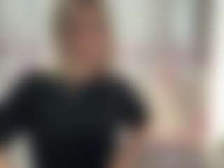 UlrikeLagrange's Live Sex Cam Show