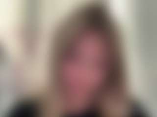 Live cam show with UlrikeLagrange - Oil on Fling VIP Chat