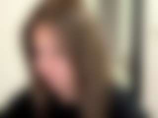 Live cam show with UlrikeLagrange - Athletic on Streamer API