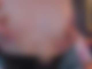 bombom-fox's Live Sex Cam Show