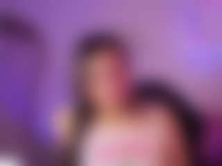 Live cam show with isabela-tay - Thin on CamwithHer
