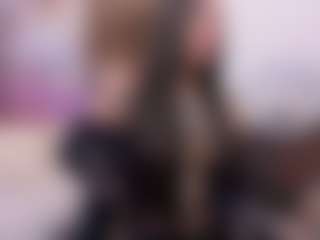 Live cam show with kiara-tay - Squirt on CamClone