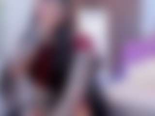 Live cam show with kiara-tay - Latina on Camsoda | colombia