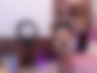 Show de cam en vivo con kiara-tay - Twerk en Camsoda